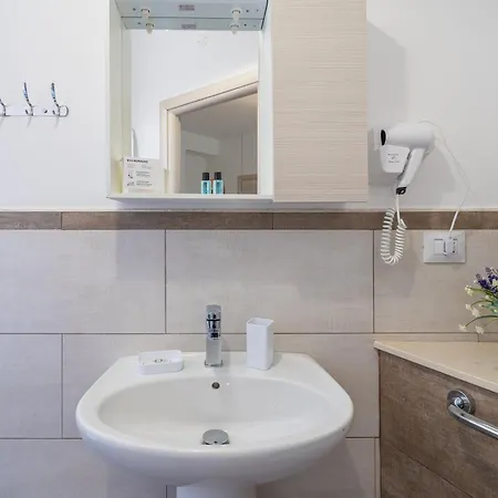 Agora Bed & Breakfast Syracuse