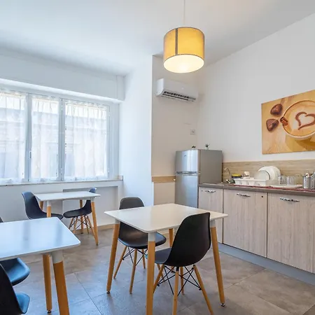 Agora Bed & Breakfast