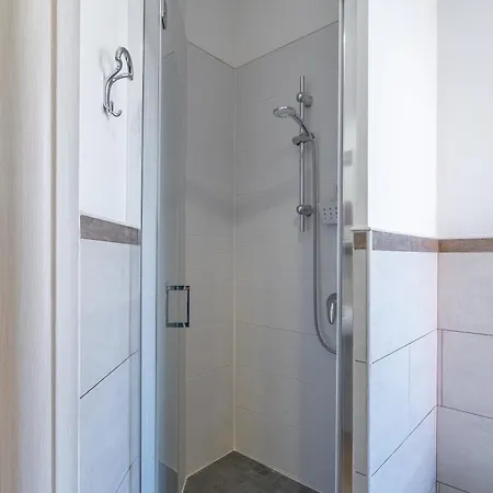 Agora Bed & Breakfast Syracuse