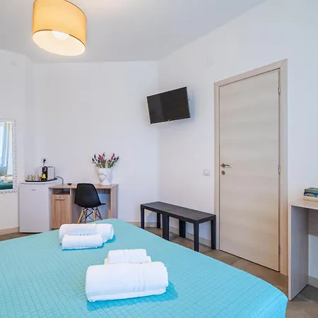 Agora Bed & Breakfast