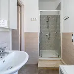 Agora 3*