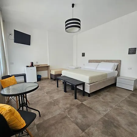 B&B Agora