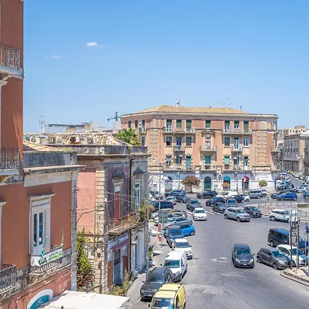 住宿加早餐酒店 Agora 4*